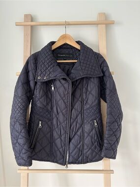 Quilted Puffer Jacket - Navy Blue